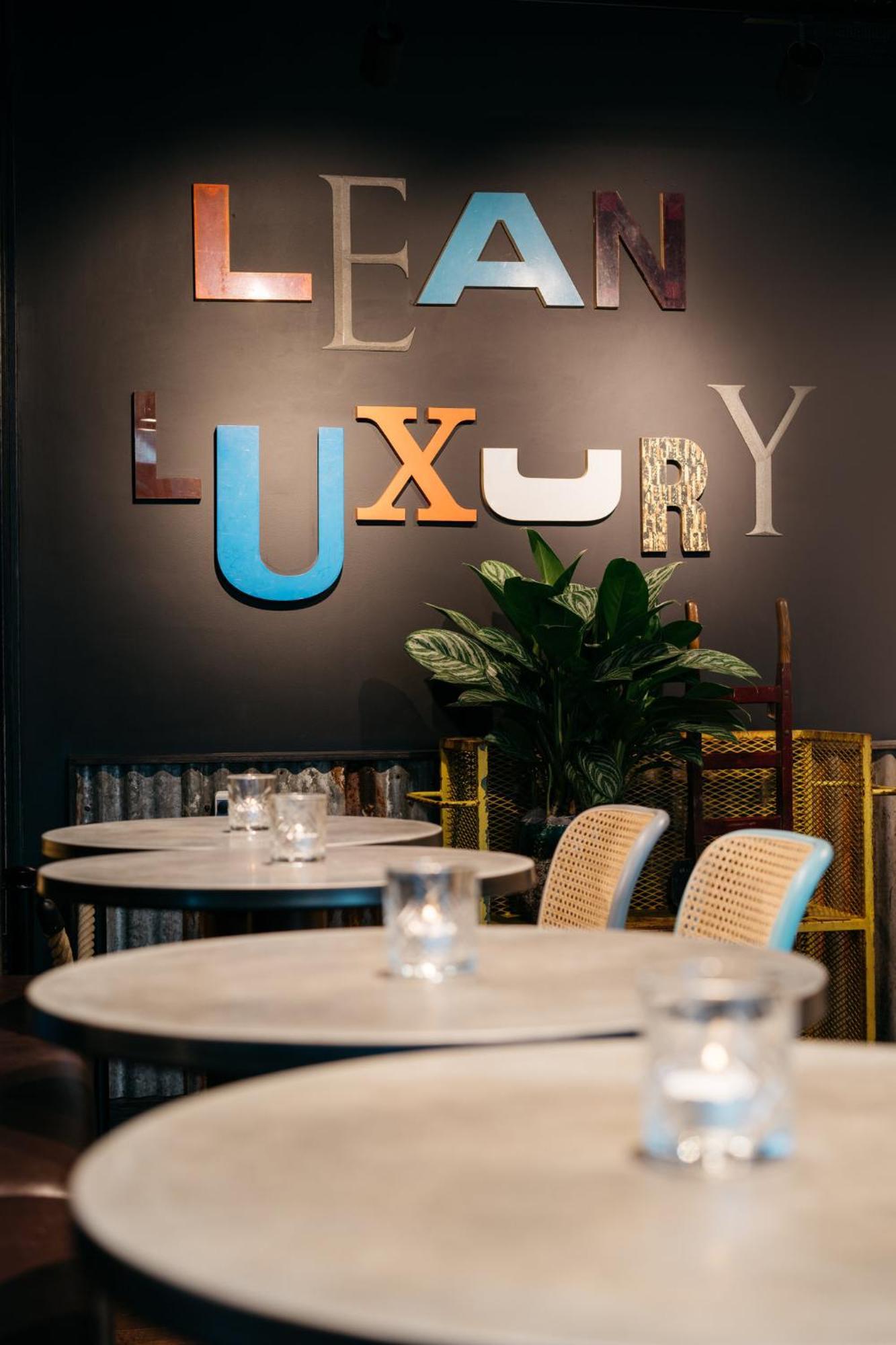 Ruby Zoe Hotel London Bagian luar foto